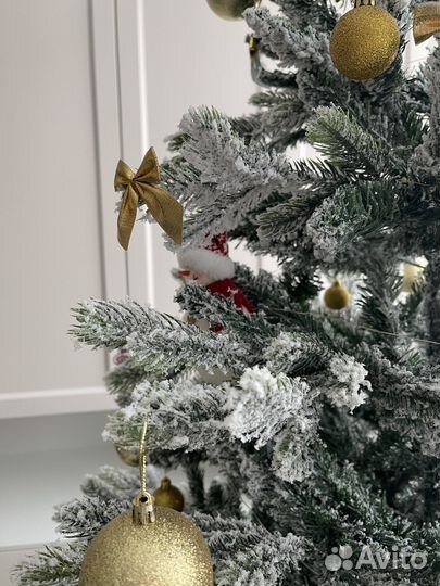 Елка искусственная 210 см литая