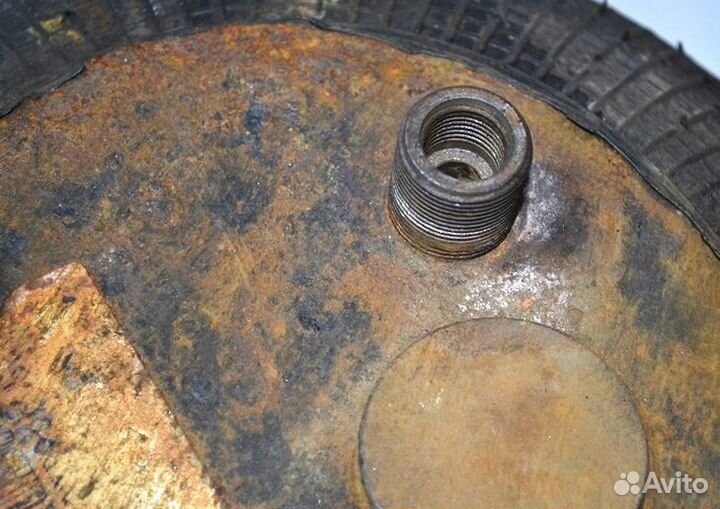 Пневморессора ведущего моста, левая mercedes-benz