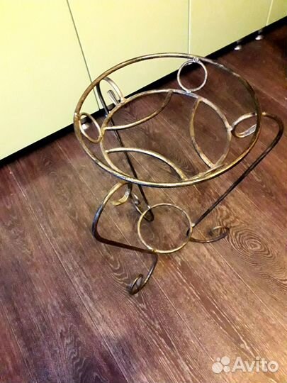 Стойка для цветов кованая