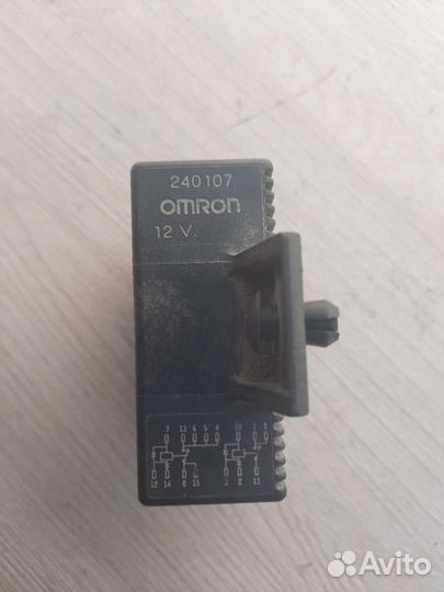 Реле топливного насоса Citroen C4