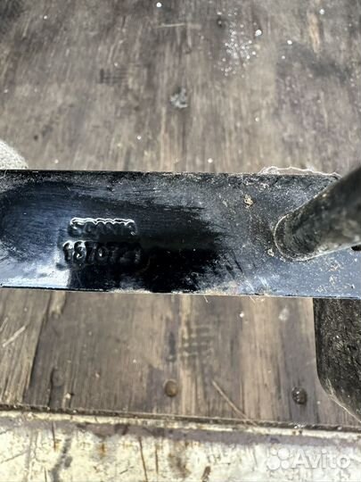 Кронштейн бокового спойлера левый Scania 1370721