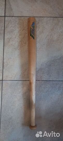 Бейсбольная бита деревянная