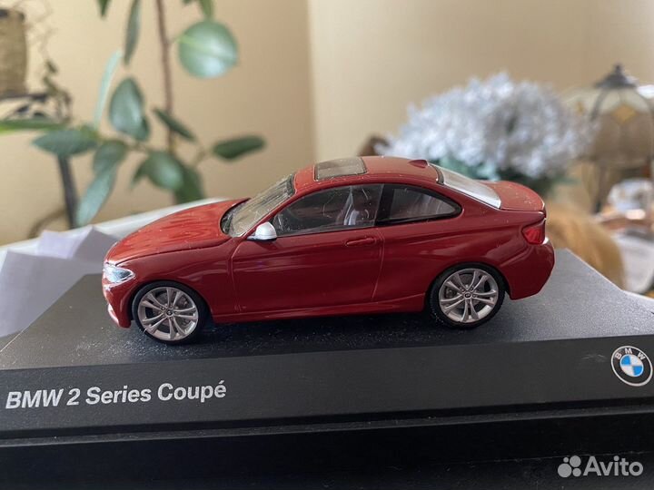 Модель 1:43 BMW 2er Coupe F22