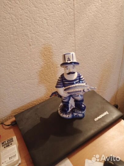 Статуэтка фарфор рыбак