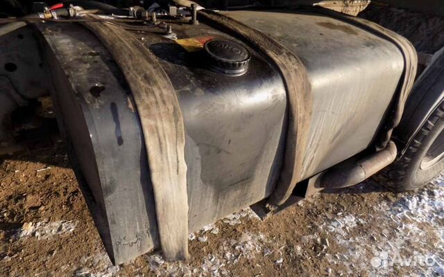 Проточный подогрев теплообменник дизельного топлива. Топливный бак камаз 5490. Глушитель камаз 43118 евро 5. Подогрев бака дизельного топлива выхлопными газами. Подогрев бака камаз евро 5.
