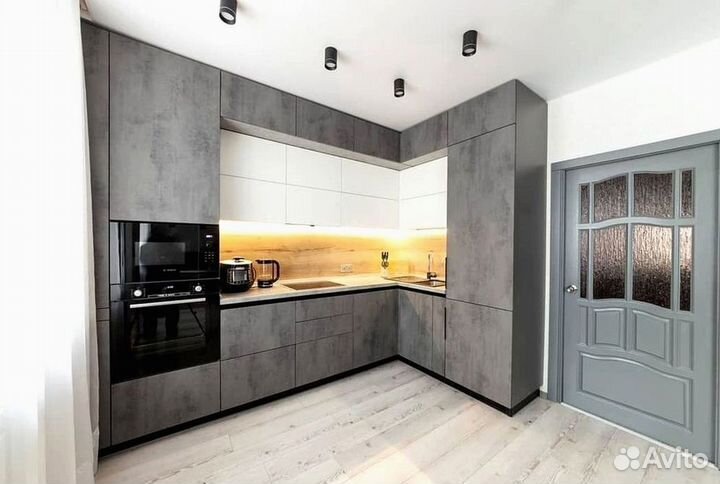 Кухня в потолок на заказ