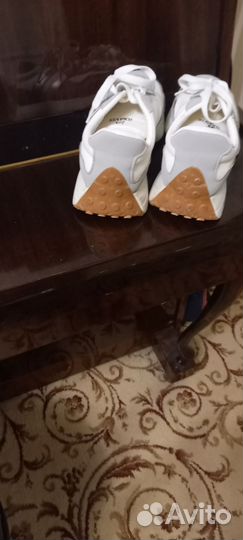 Кроссовки женские40размер