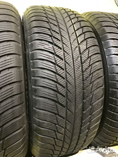 Bridgestone Blizzak LM-001 225/55 R17 97H