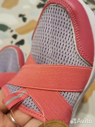 Кроссовки слипоны