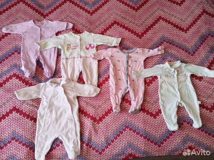 Продаю пакет вещей на девочку от 0-6 мес
