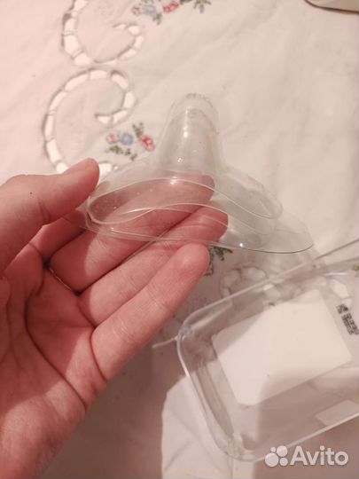 Накладки на грудь avent