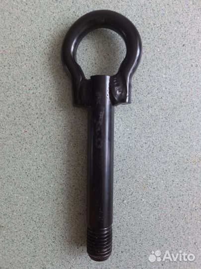 Новый буксировочный крюк на Лада Ларгус оригинал