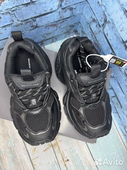 Balenciaga 10xl black