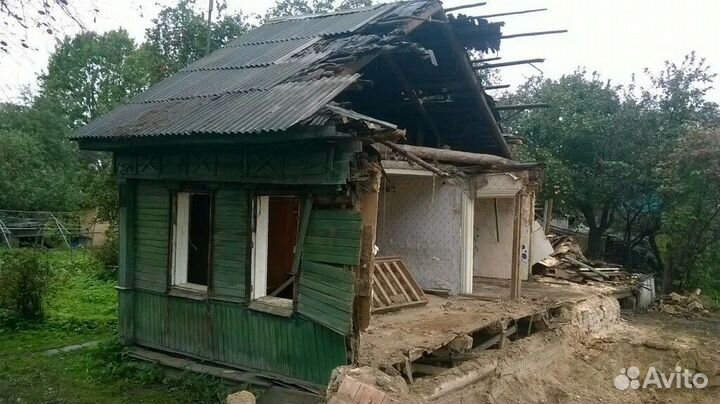 Демонтаж и снос зданий домов