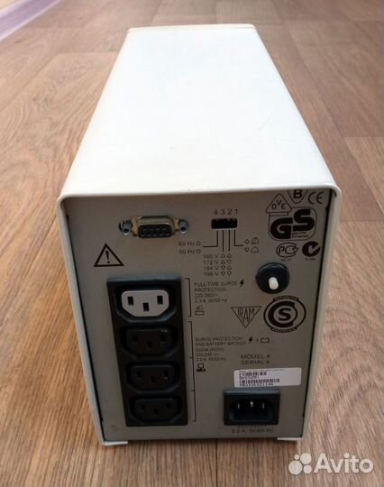 Источник бесперебойного питания APC Back-UPS BK650