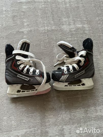 Хоккейные коньки Bauer vapor y7R