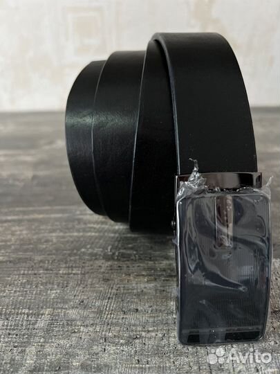 Мужской кожаный ремень