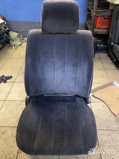 Сиденье переднее правое Mitsubishi Galant 6 E32A