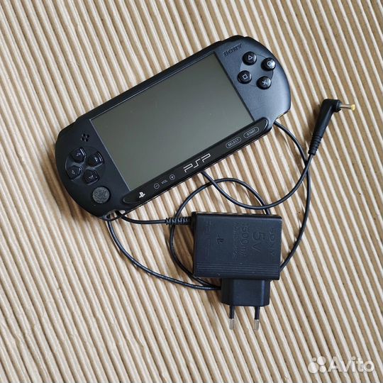 Sony PSP e1008