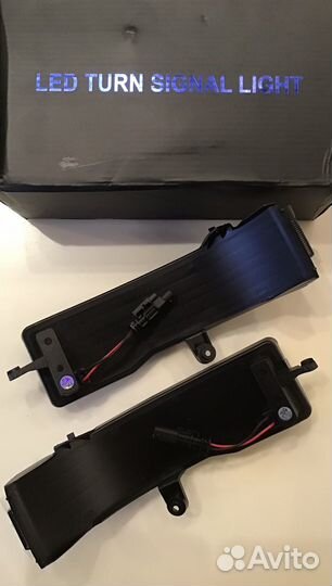 Комплект поворотов на зеркала Dodge RAM 2019 -23