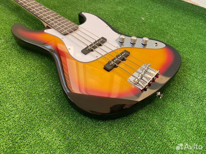 Бас гитара Jazz Bass Sunburst