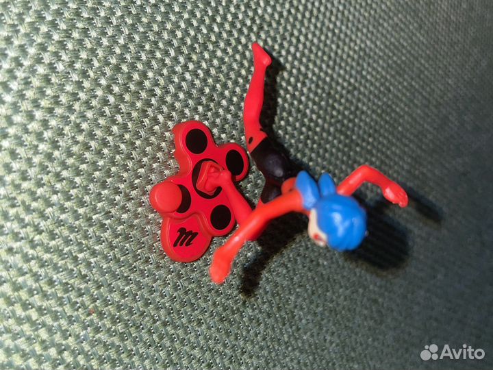 Фигурка Леди Баг из киндер