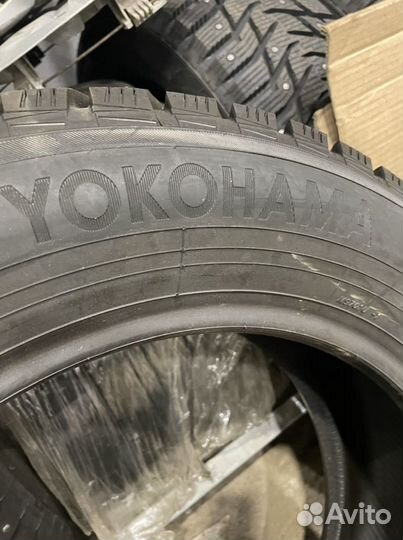 Yokohama IceGuard Stud IG65 225/60 R17 103T