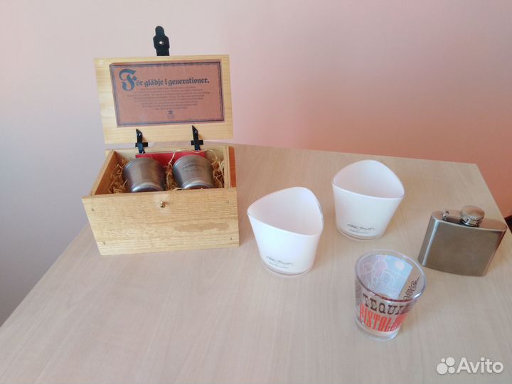 Статуэтки и сувениры