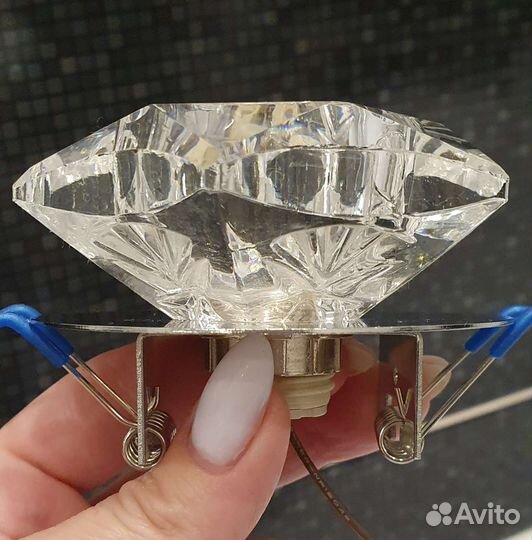 Точечные встраиваемые светильники