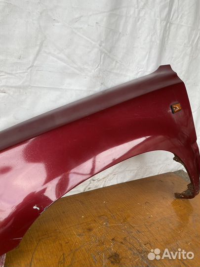 Крыло левое Toyota 4Runner VZN130 Тойота