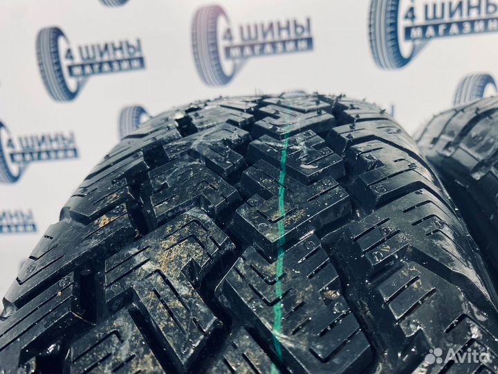 Dunlop SP Qualifier TG20 215/80 R16 107S