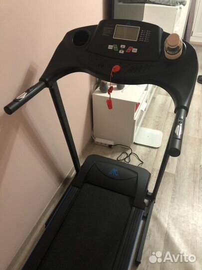 Беговая дорожка DFC в идеальном состоянии