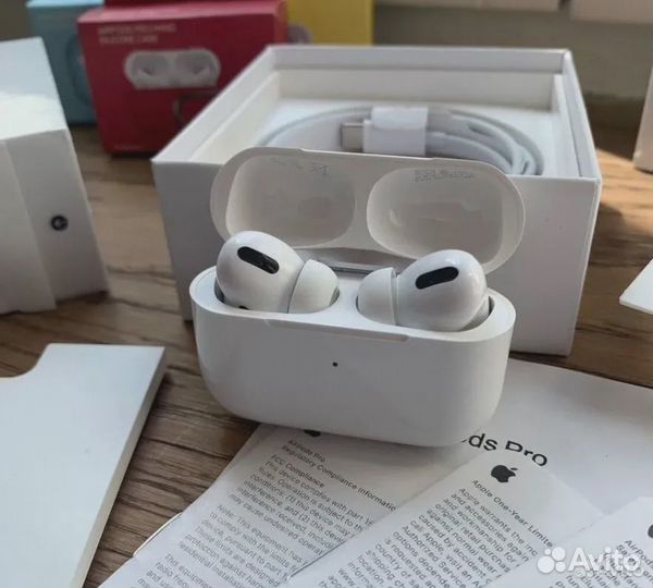 AirPods 2/3/Pro/Pro 2 + Чехол
