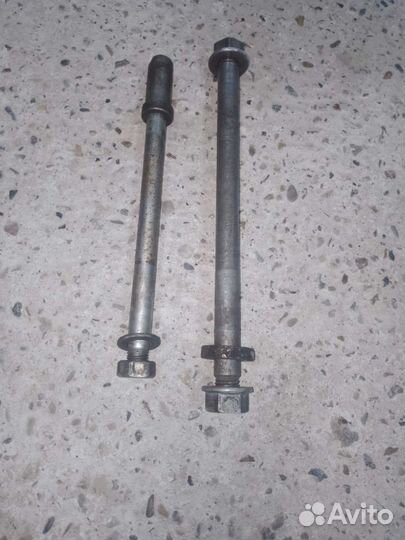 Оси колес Derbi GPR 125