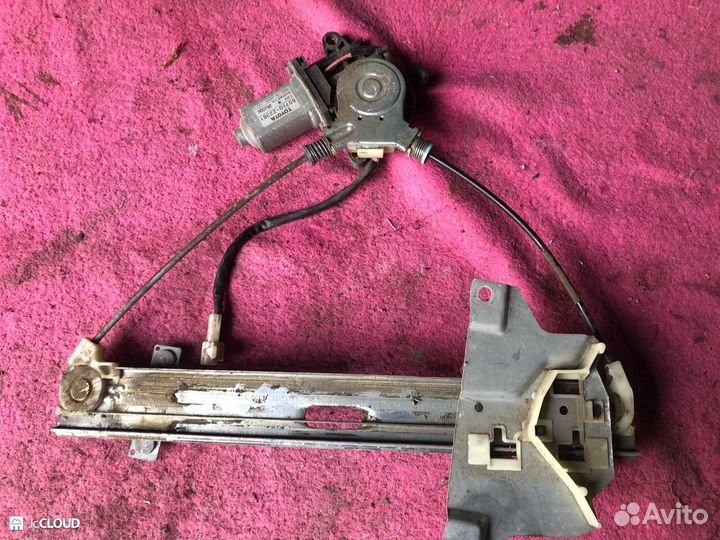 Стеклоподъемник на toyota cresta JZX100 1jzge