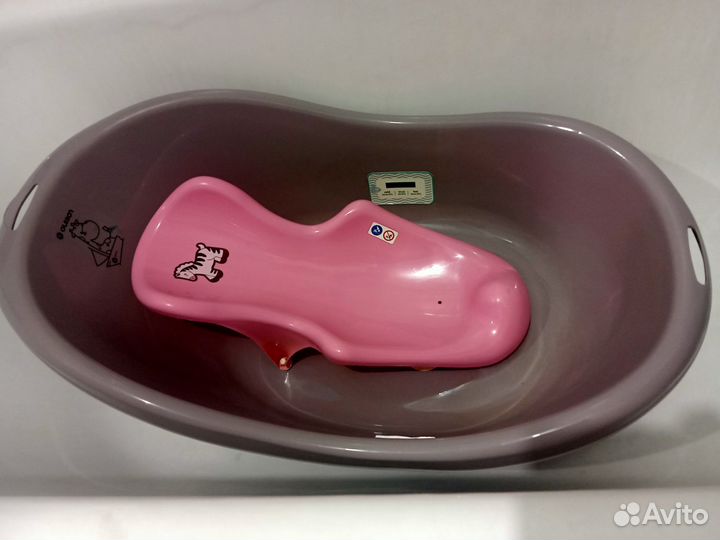 Ванночка для купания с горкой