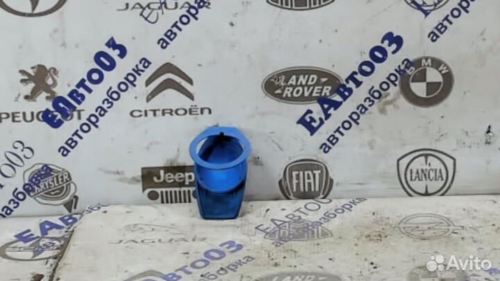 Крышка бачка омывателя Volkswagen Passat B5 2000-2