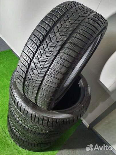 Pirelli Scorpion Winter 315/35 R21 и 275/40 R21