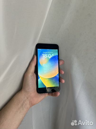 iPhone 8 Plus, 64 ГБ