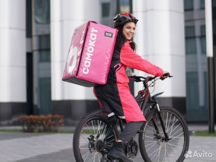 Работа курьером в Самокате