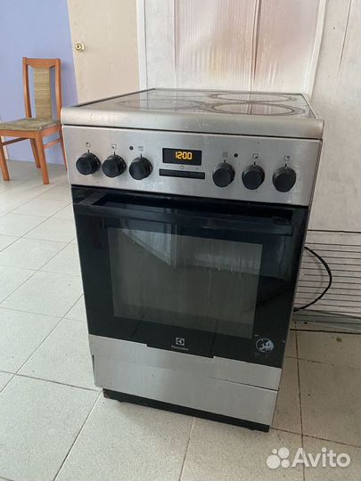 Плита электрическая с духовкой