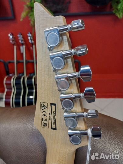 Электрогитара Ибанез GRG140-WH