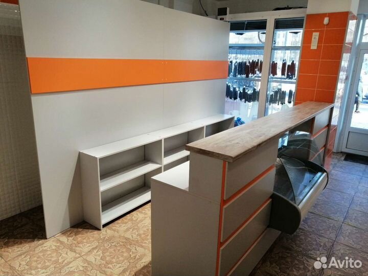 Барная стойка для торговли разливным пивом