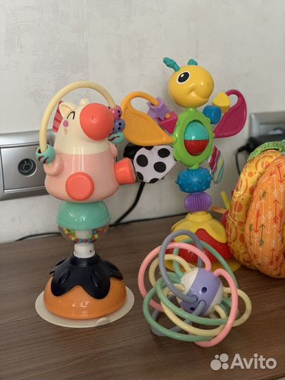 Развивающие игрушки для малышей