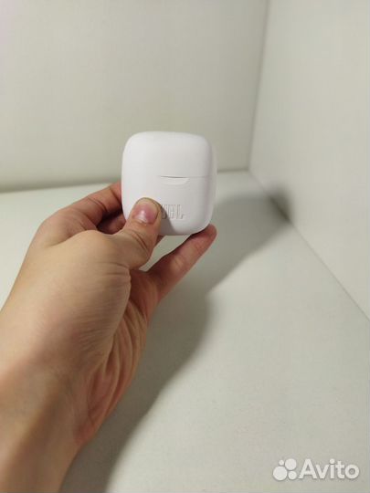 Беспроводные наушники JBL tune 225 tws