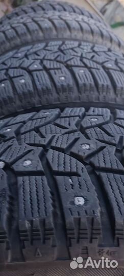 Bridgestone Blizzak Spike-02 195/55 R16 87T
