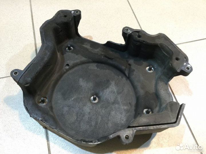 Кожух шкива коленвала Jeep Grand Cherokee WK2 3.0L