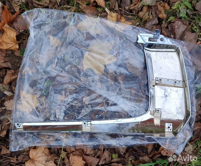 Молдинг переднего бампера mitsubishiа outlander