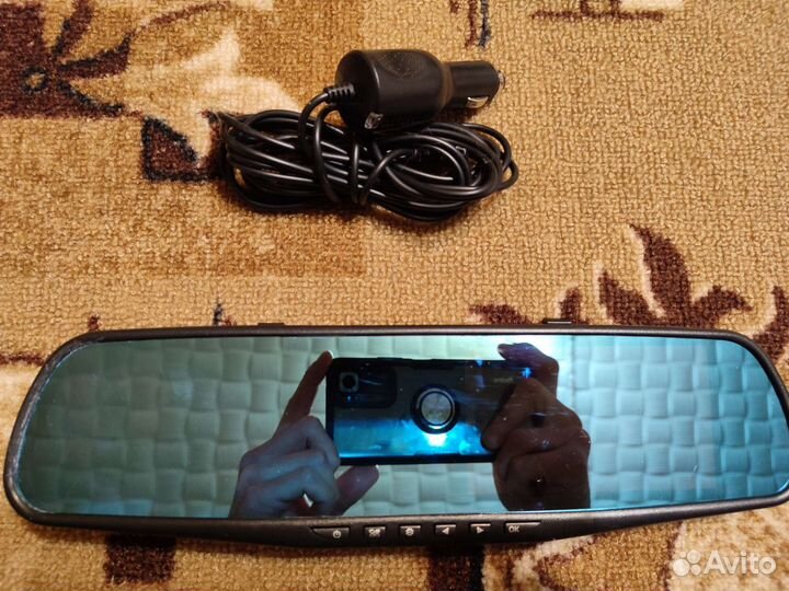 Зеркало заднего вида салонное