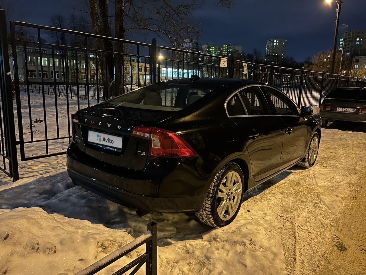 Volvo S60: фото владельца